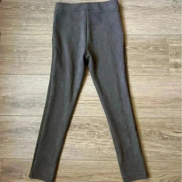 - Andrew Marc Women's Super Soft Stretch Faux Suede Pull On Pants - Picture 4 of 5